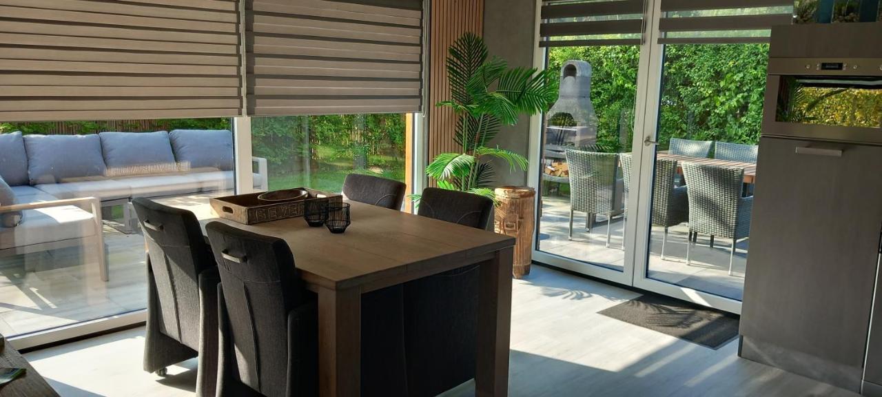 Luxe Recreatie Bungalow No 10 Scherpenisse Екстериор снимка